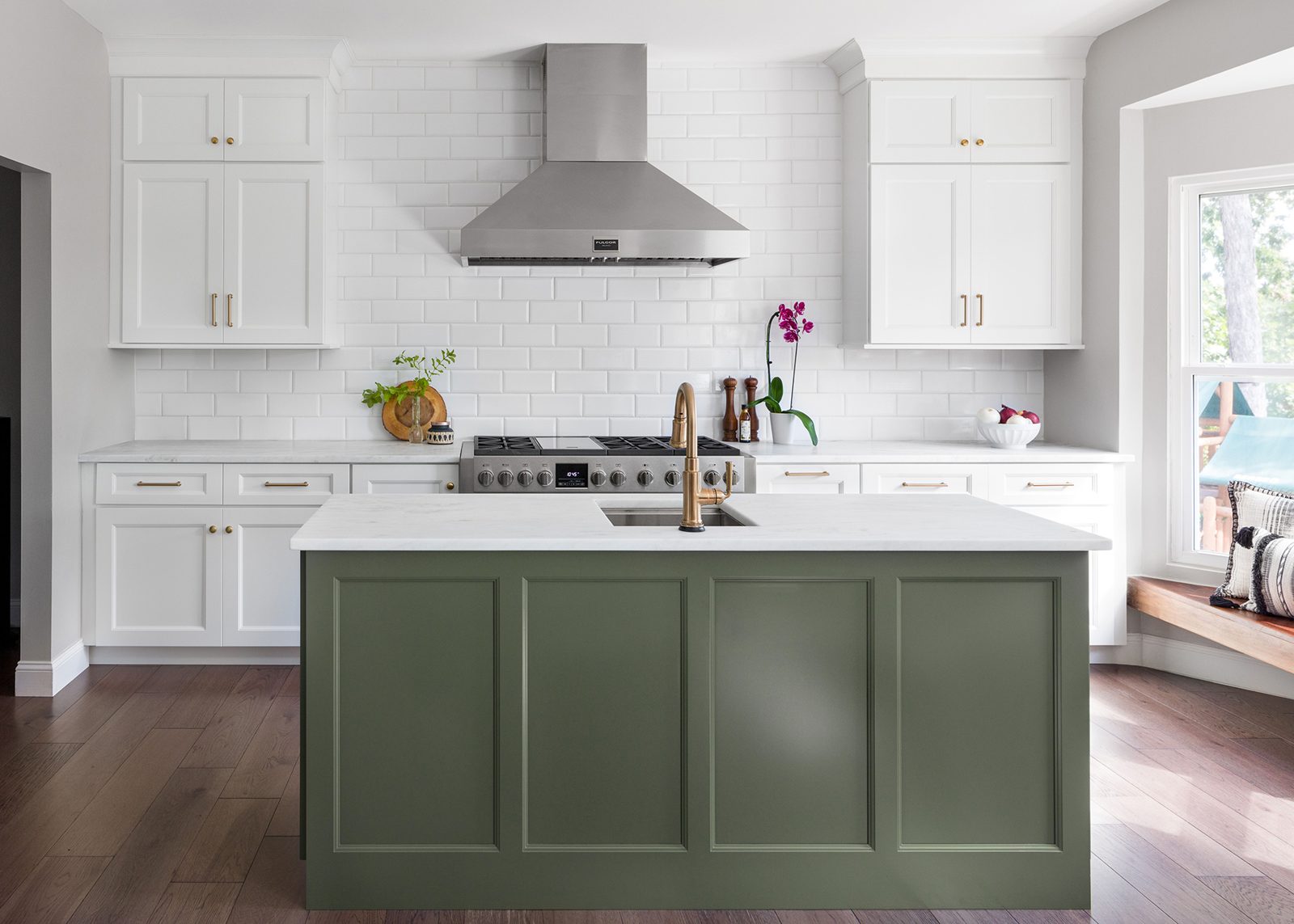 Aspect cabinetry by Triumph