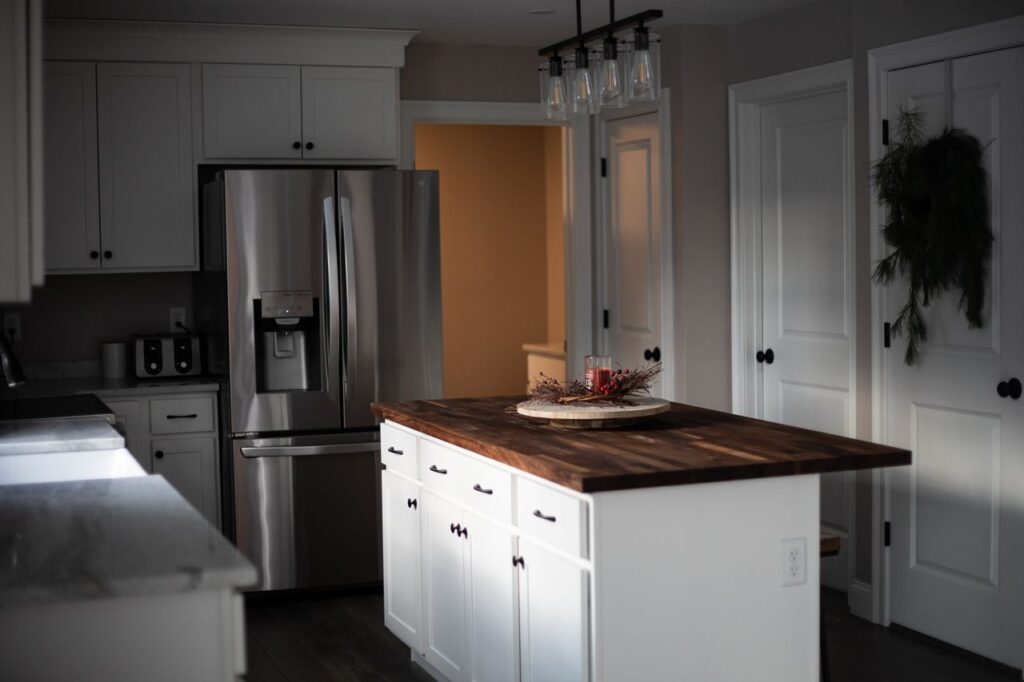 Mountain Series Cabinets